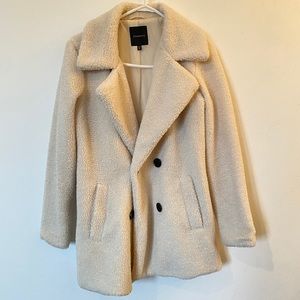 women’s jackets size xs but can fit a small